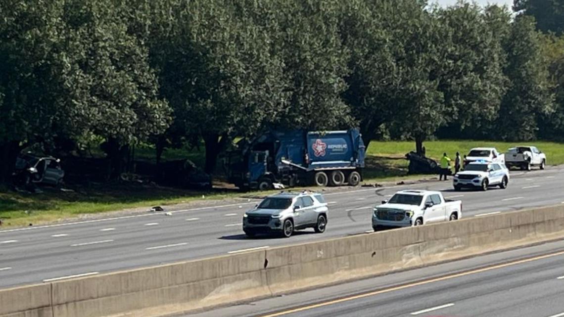 4 people seriously injured in crash on I-85 in Charlotte: Medic | wcnc.com