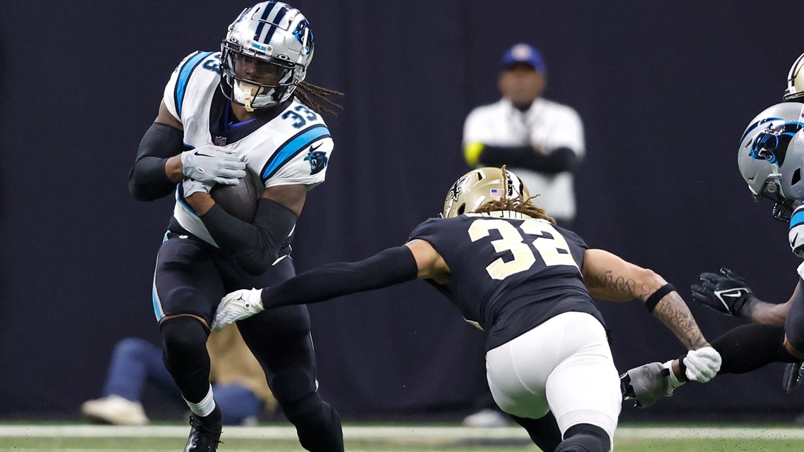 Panthers' Foreman, Saints' Davenport trade punches, ejected