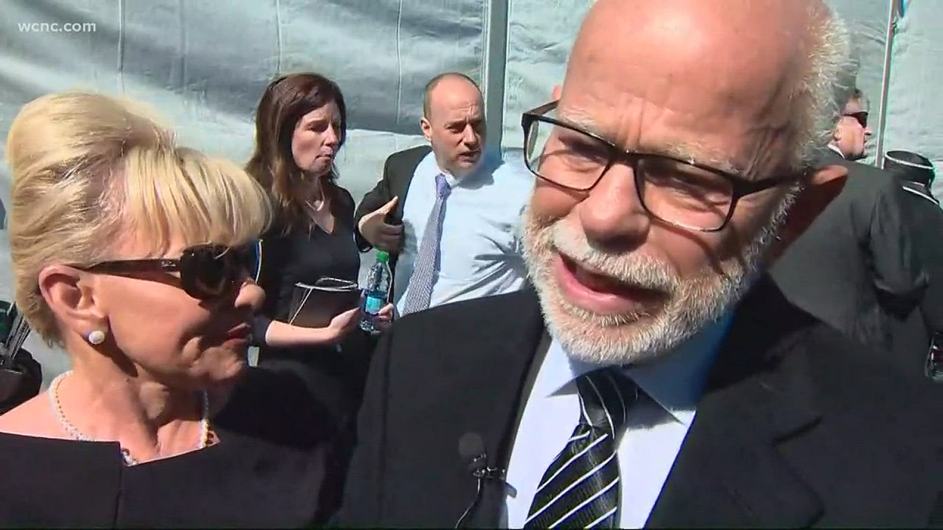 Televangelist Jim Bakker broke down in tears on Friday afternoon when he had a chance to talk about the impact Reverend Billy Graham had on him.