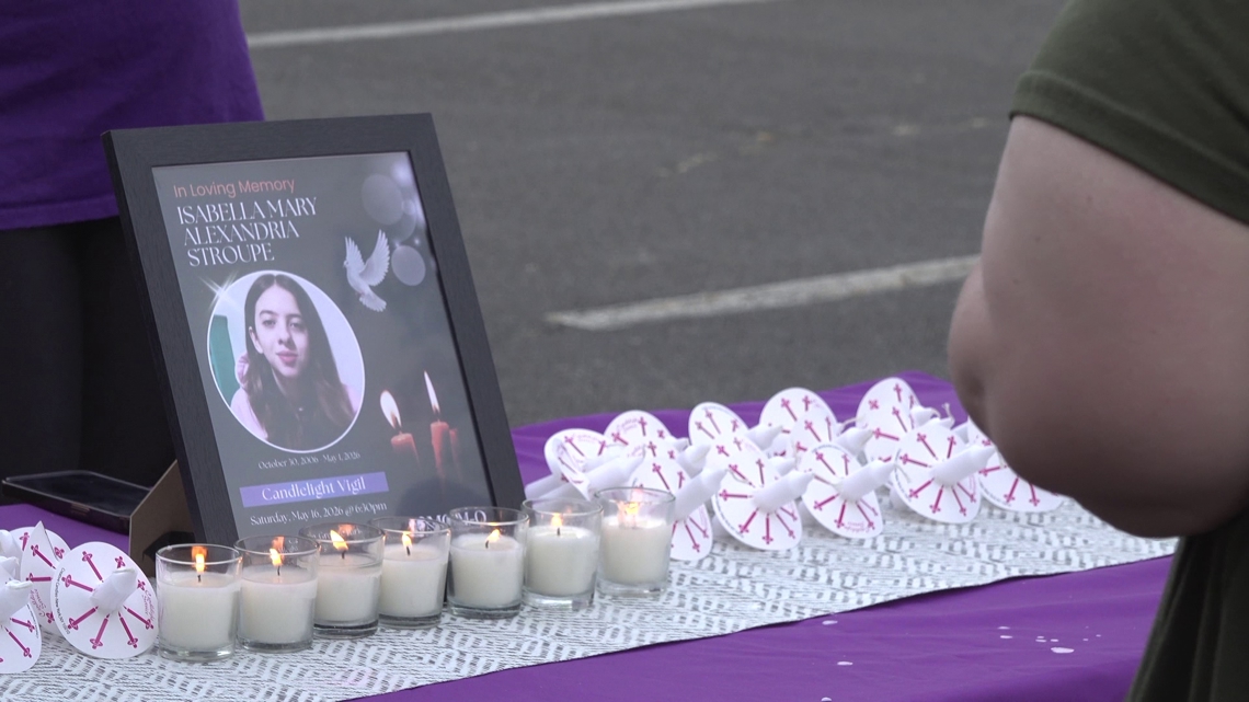 Family remembers 19-year-old stabbing victim as suspect faces murder, rape charges in Charlotte