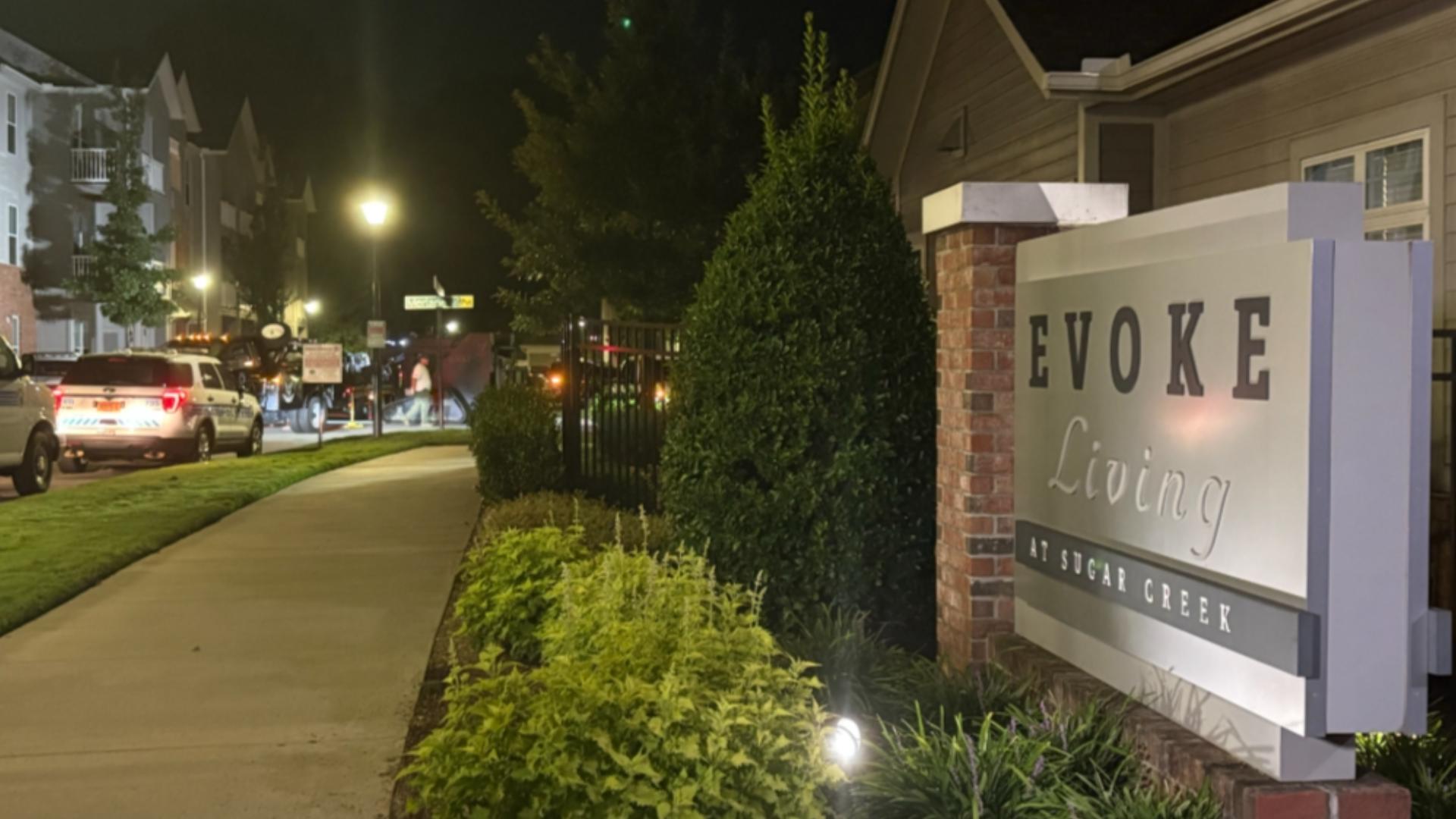 Coverage image for: Man involved in hours-long standoff with SWAT, CMPD identified; police connect suspect to weekend shooting