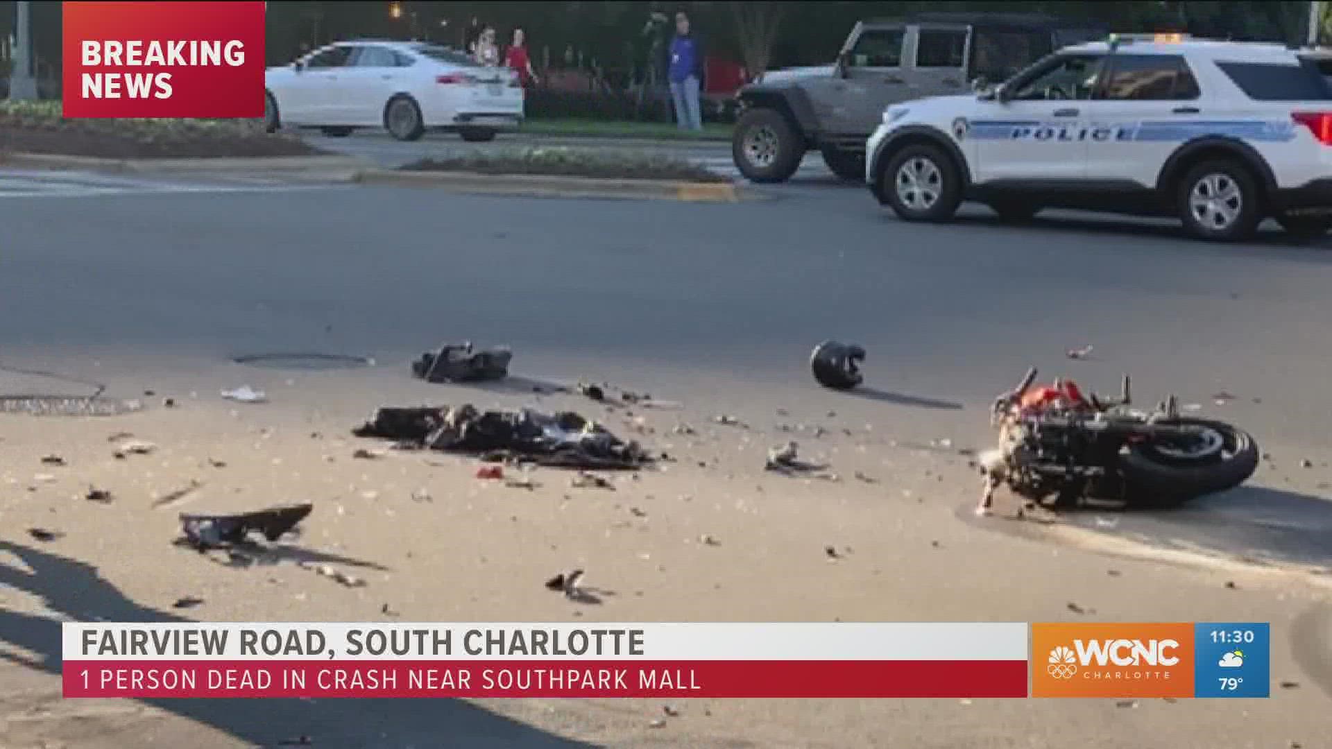 1 Person Killed In Crash Near Southpark Mall Cmpd Says Wcnccom