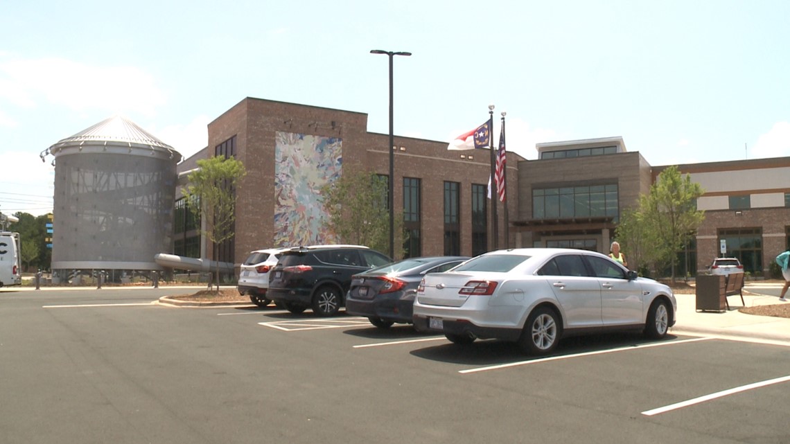 New pool, recreation center in Cornelius