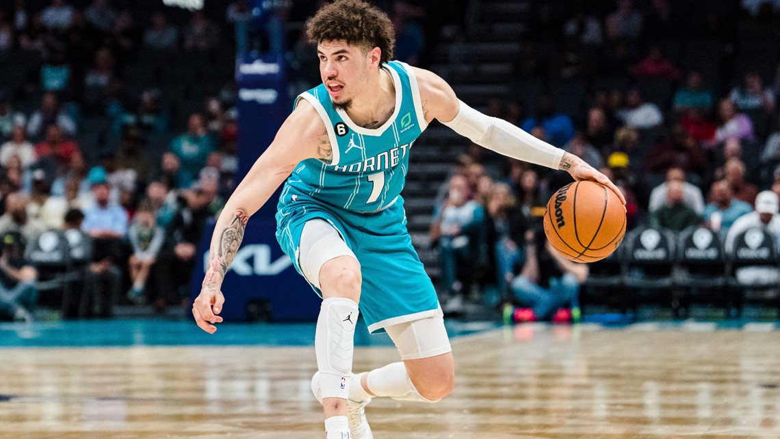 LaMelo fractures ankle, Hornets pick up 5th straight win