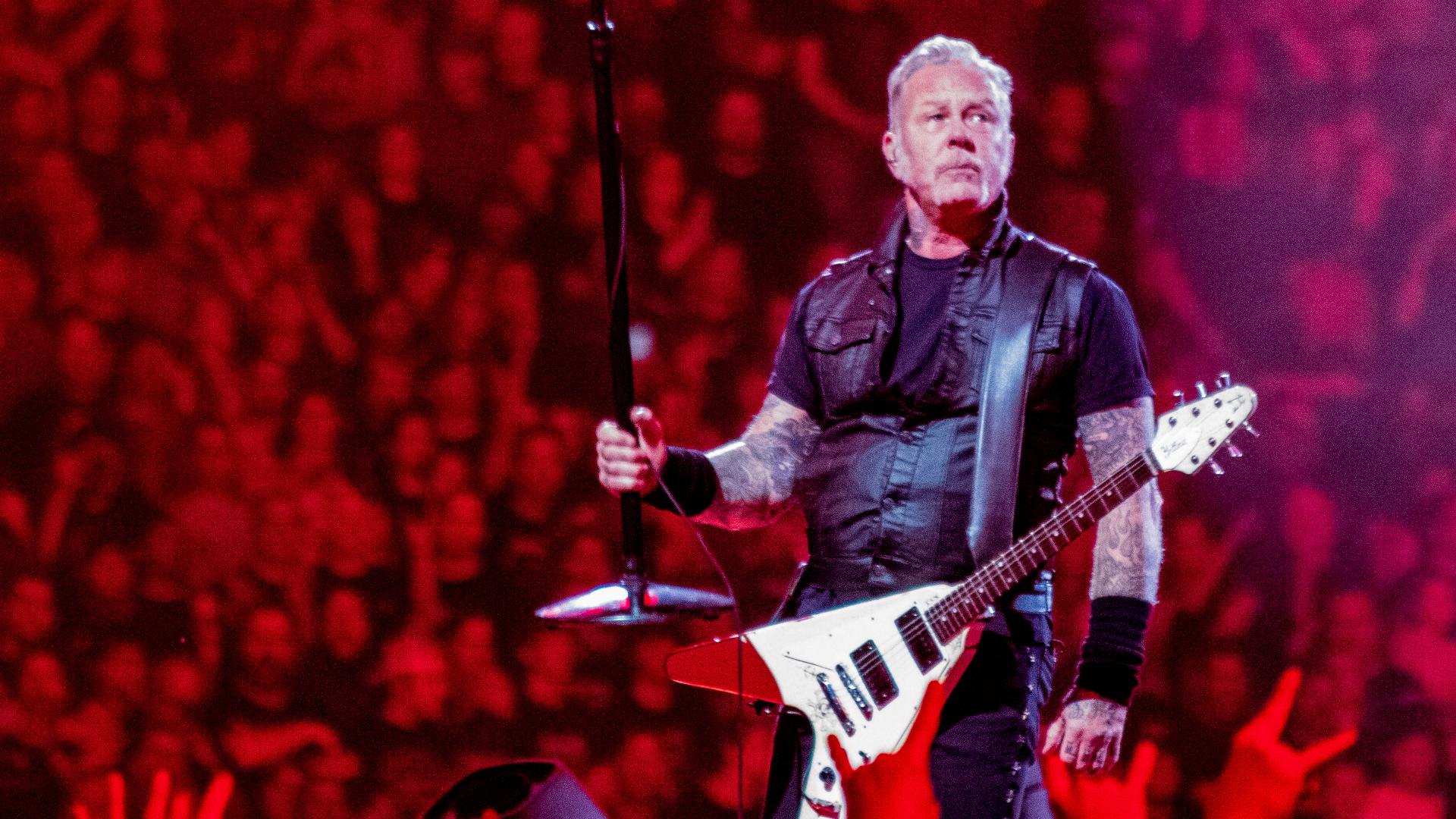 Metallica rocks Charlotte's Bank of America Stadium