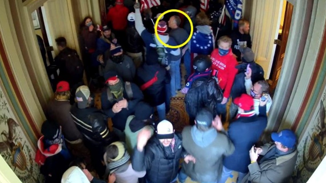 South Carolina man avoids jail time for role in US Capitol riot - Vimarsana News