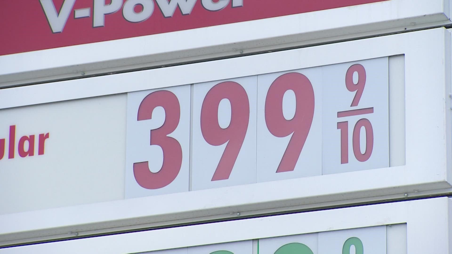 With gas prices surging to record highs, some lawmakers are proposing the suspension of gas taxes. Here's how that process would work and how much you could save.