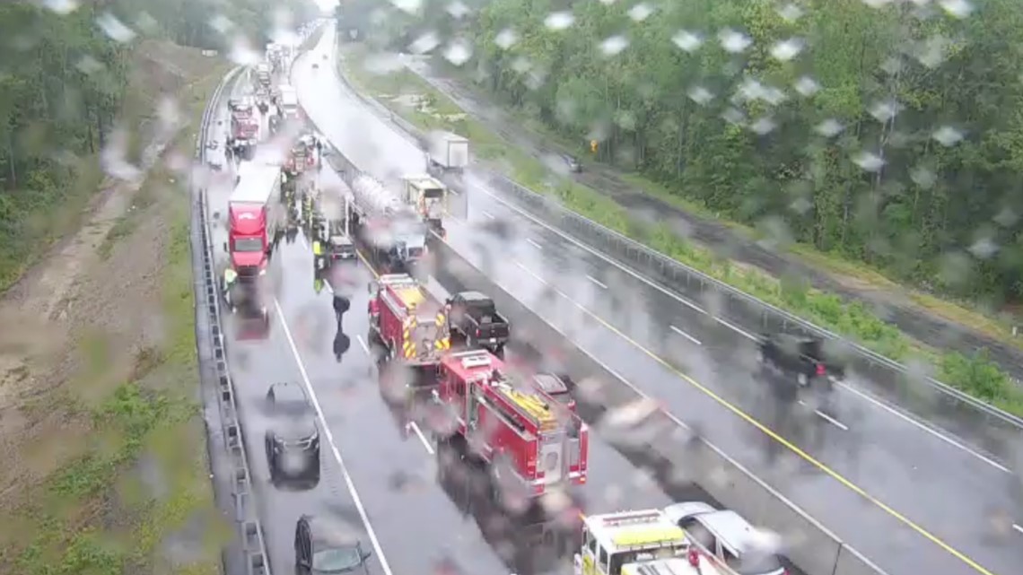 2 die in crashes near state line on I85