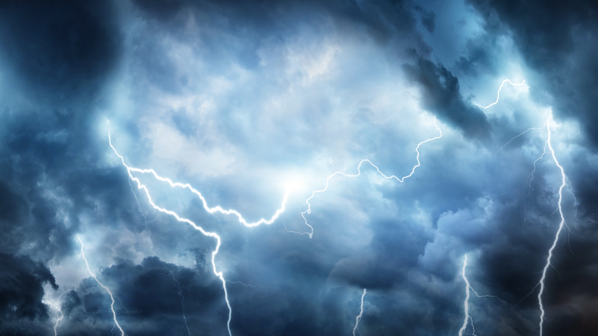Monday kicks off Severe Weather Preparedness Week. Meteorologist Chris Mulcahy explains how you can stay safe from a common severe weather element, lightning.