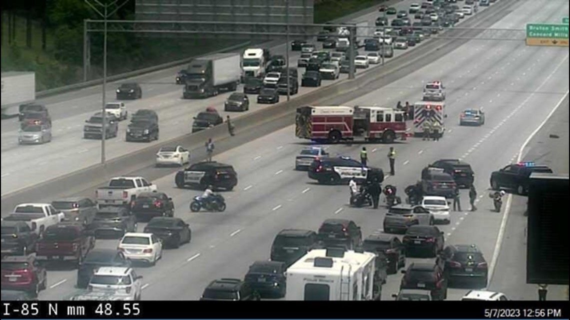 1 hurt in I85 North crash near Concord, officials say