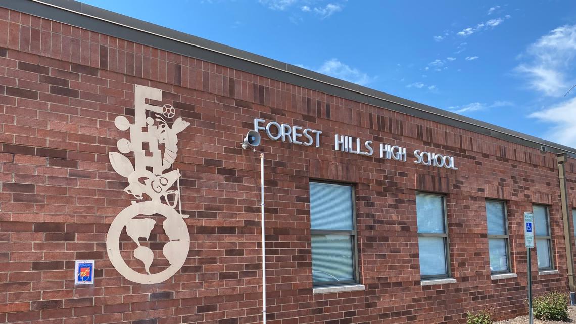 Students found with guns at NC school - Vimarsana News