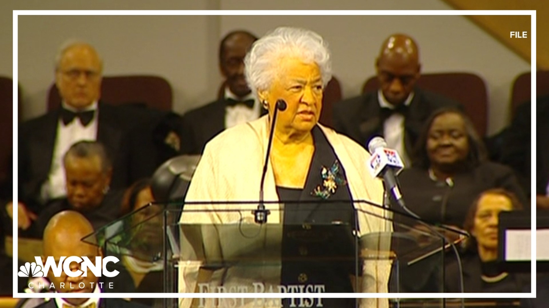 Gantt Center co-founder Bertha Maxwell-Roddey dies | wcnc.com