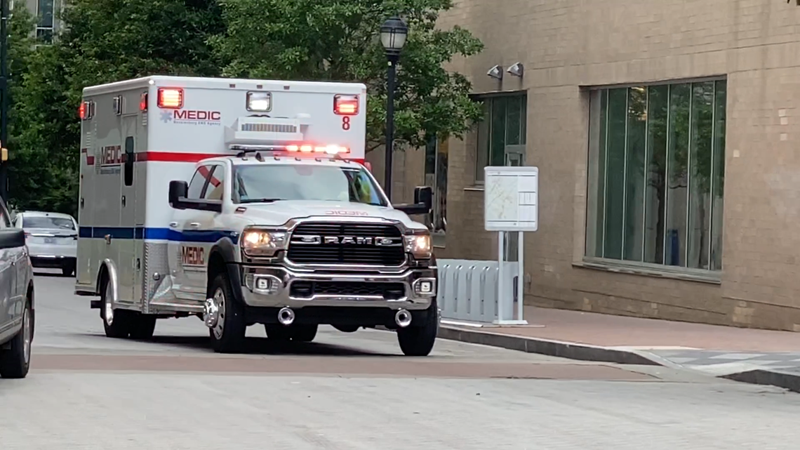 Stabbing in north Charlotte leaves 1 with life-threatening injuries