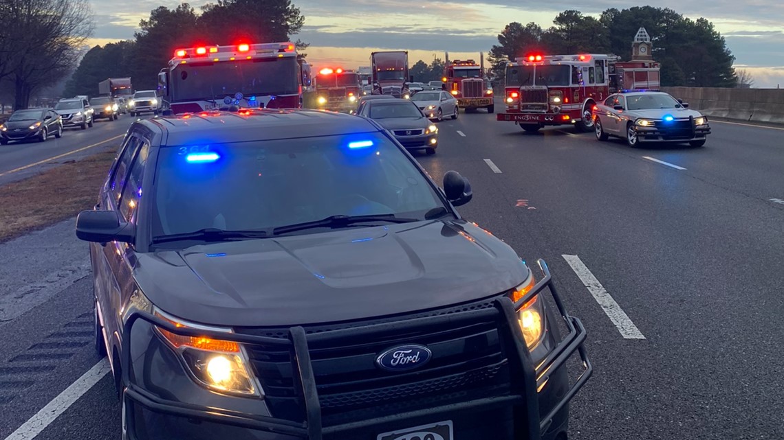 Crash shuts down I77 southbound in Rock Hill, SC