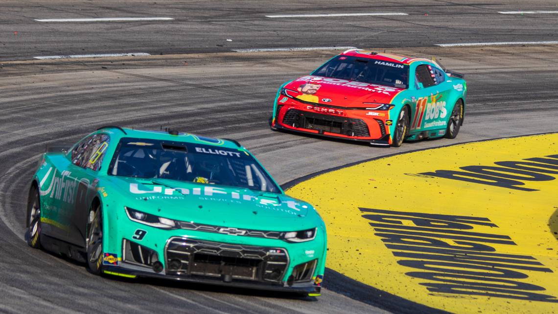 Chase Elliott wins at Martinsville, ends Hamlin's dominant day | wcnc.com