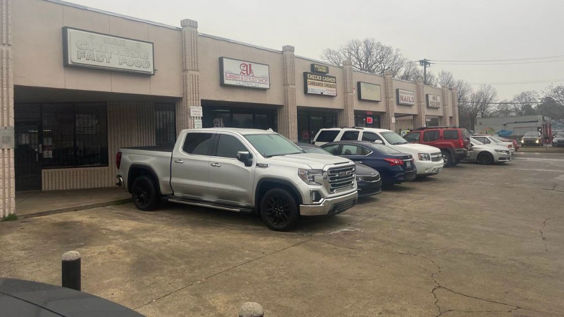 Person pronounced dead on Beatties Ford Road: Medic | wcnc.com