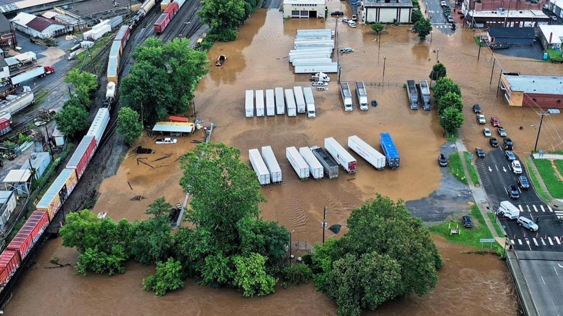 At least 2 dead, 20+ missing in Haywood County flooding