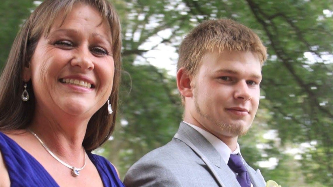 She thought her son overdosed. Police video changed that. - Vimarsana News
