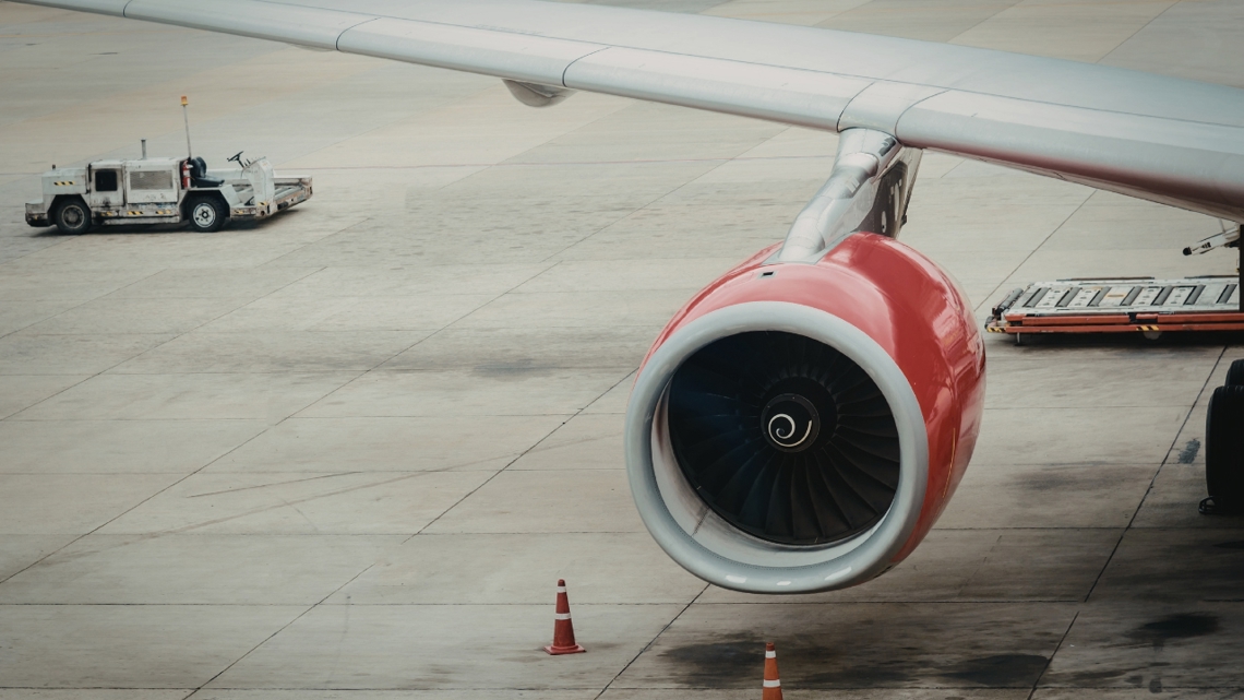 Ground stop extended at Charlotte Douglas amid Tornado Warning in Mecklenburg, Cabarrus counties