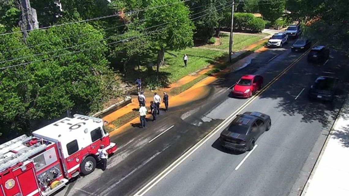 Broken water main shuts down busy south Charlotte road