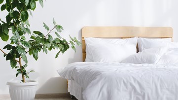 Here's why you should wait to make your bed