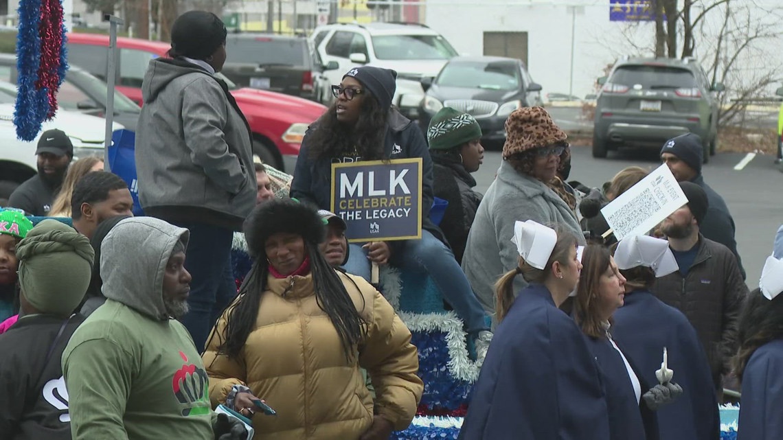 Hundreds turn out for Charlotte's MLK parade to honor civil rights icon