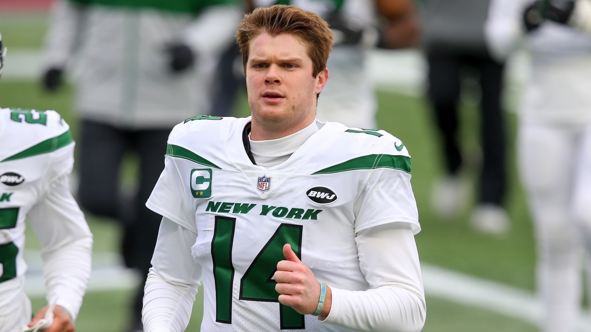 The Carolina Panthers just announced that they have traded for quarterback Sam Darnold.