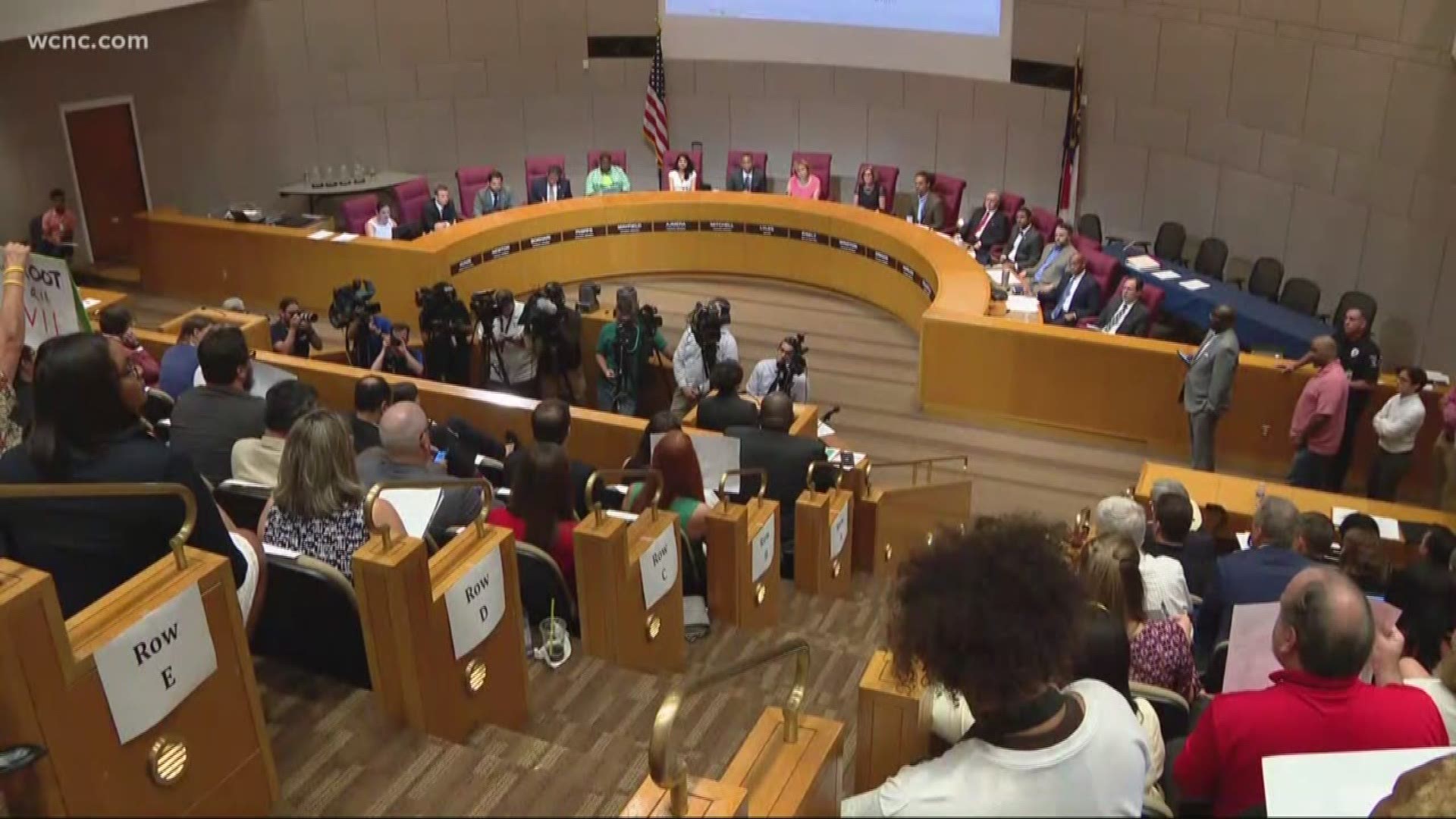 Charlotte city council deliberating RNC 2020 funding vote