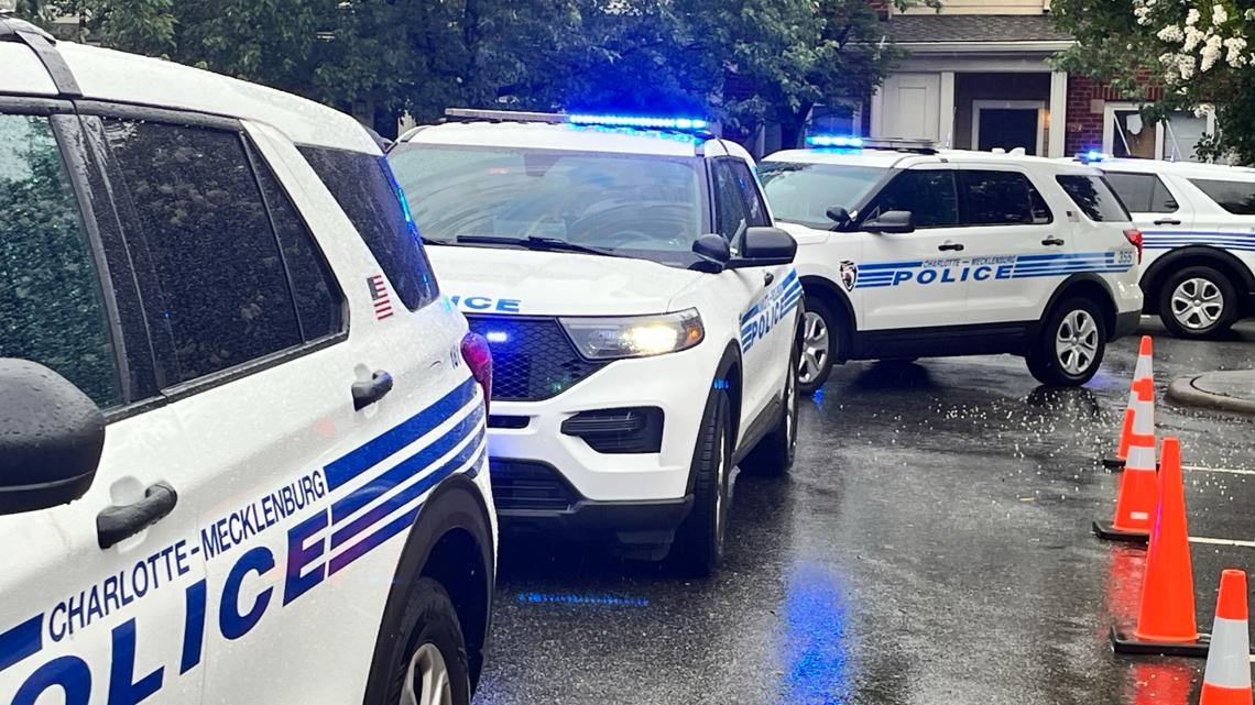 Police investigate shooting in Uptown Charlotte | wcnc.com