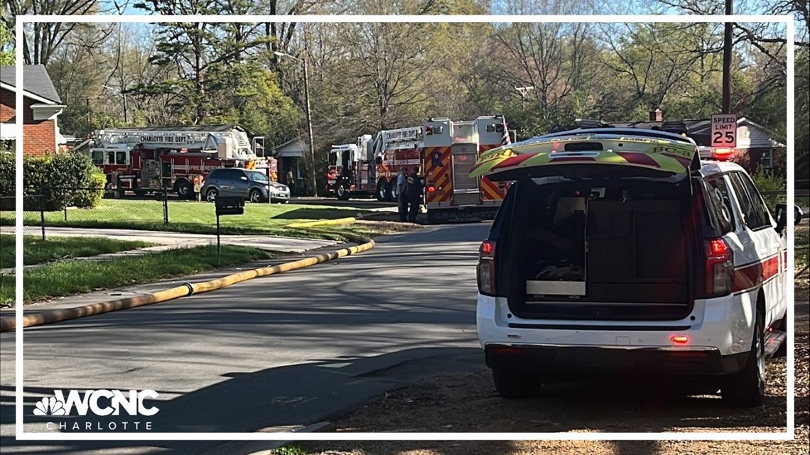 4 people displaced after northwest Charlotte house fire | wcnc.com