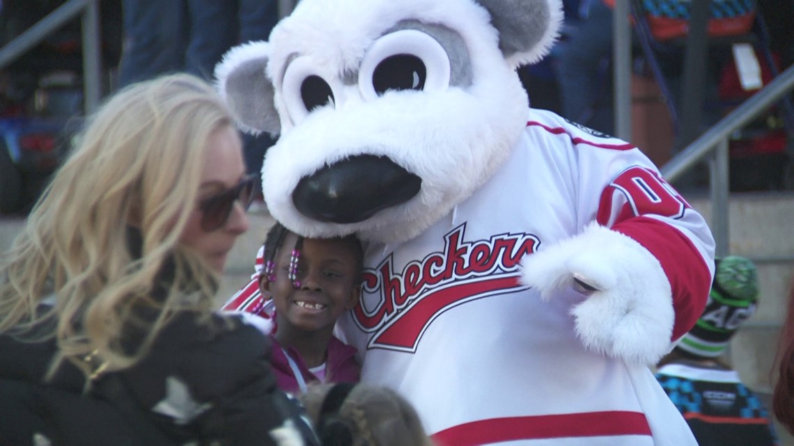 Charlotte Checkers outdoor game brings in the fans Local sports