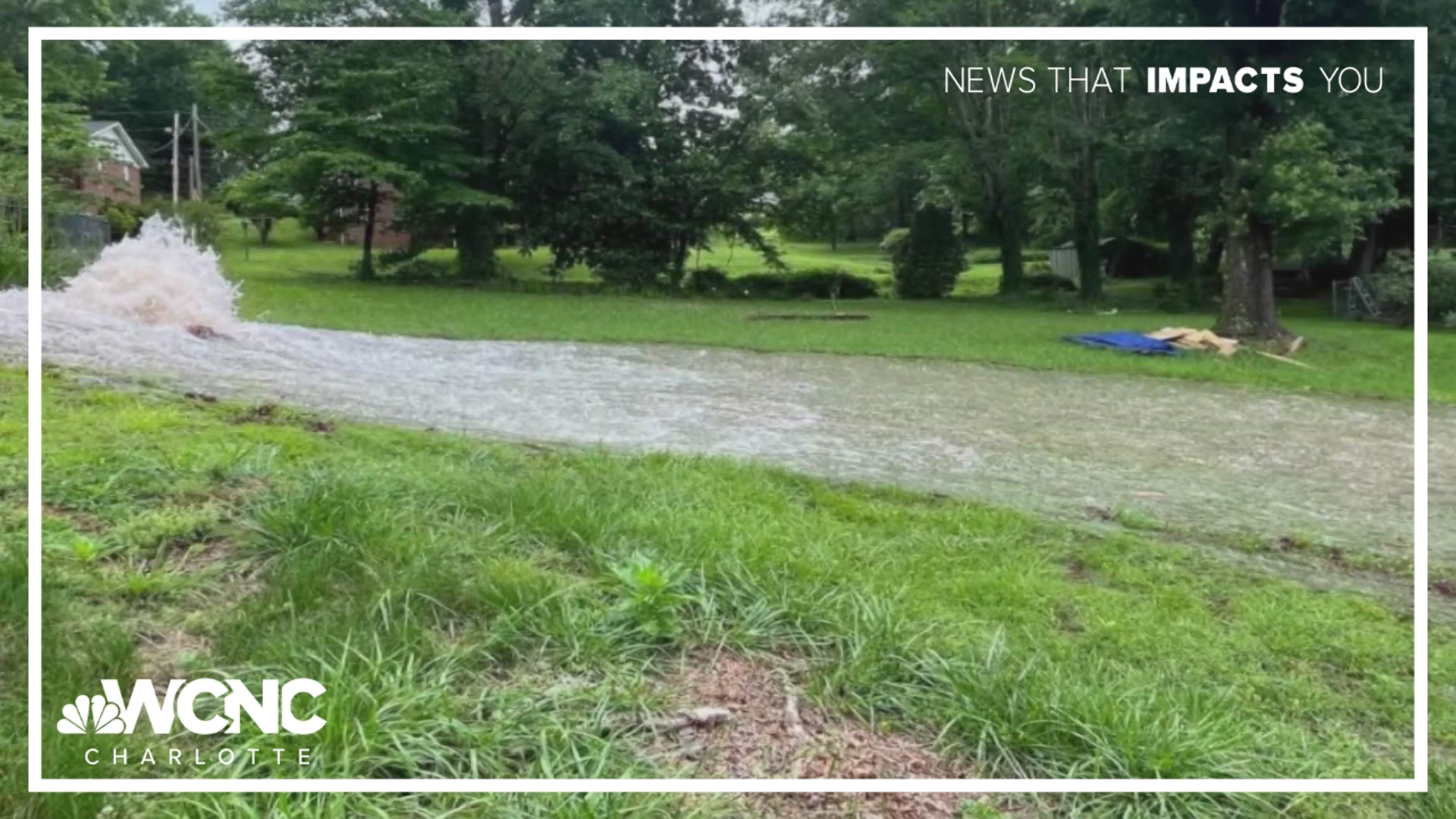 A large water main break closed a residential street in Morganton Sunday morning, the Morganton Public Safety Department said. 