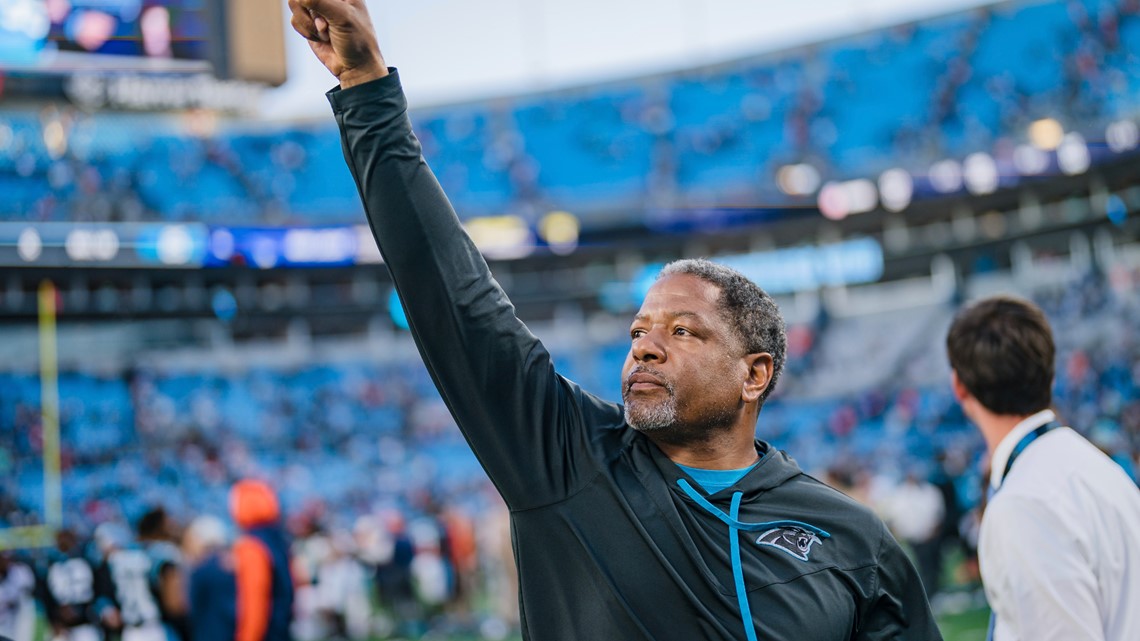 Wilks unsure who'll be Panthers' starting QB vs Broncos