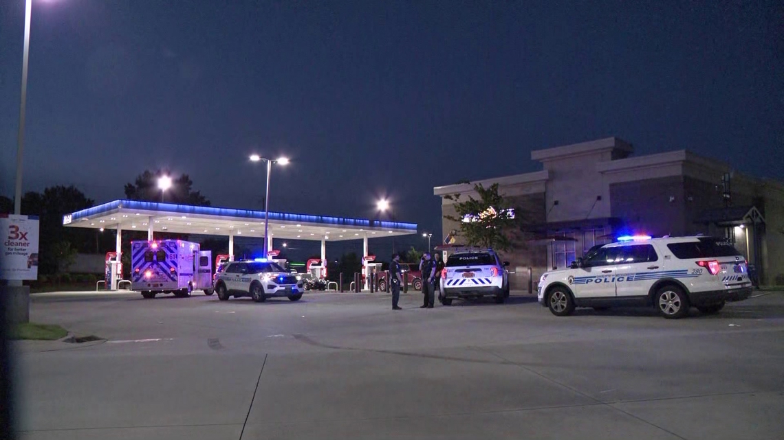 Person seriously hurt in stabbing at Charlotte gas station: Medic ...