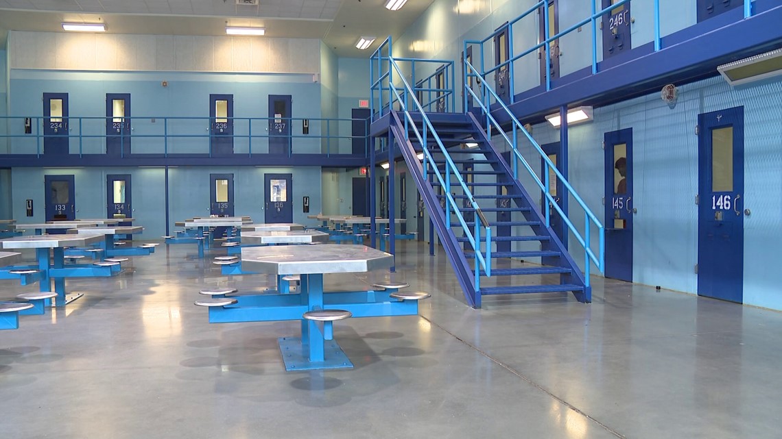 South Carolina inmates given access to tablets with music, movies ...