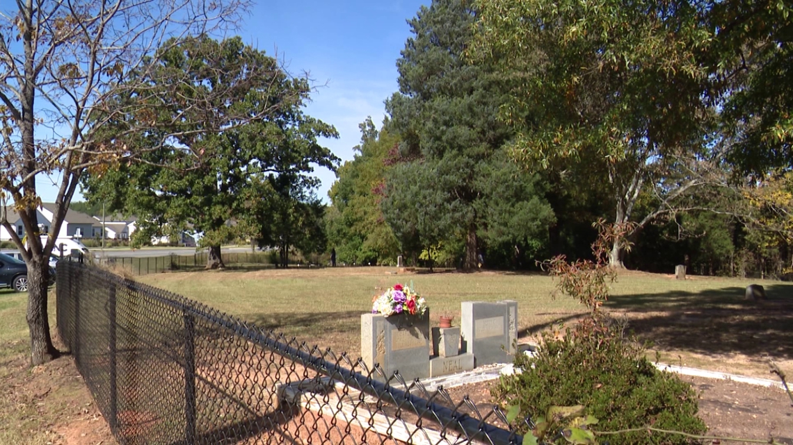 190 unmarked graves identified at historic Siloam Presbyterian Church Cemetery in Charlotte