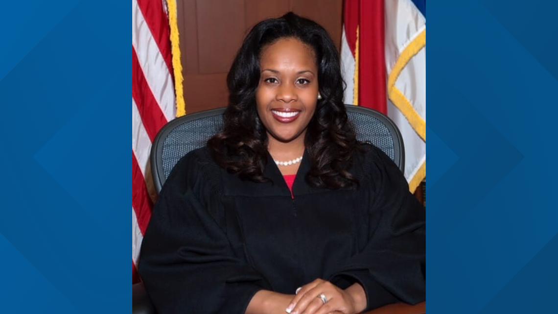 Mecklenburg County District Court judge retires