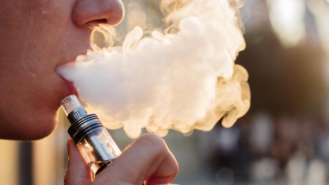 NC lawmakers propose raising tobacco age limit to eliminate teen vaping