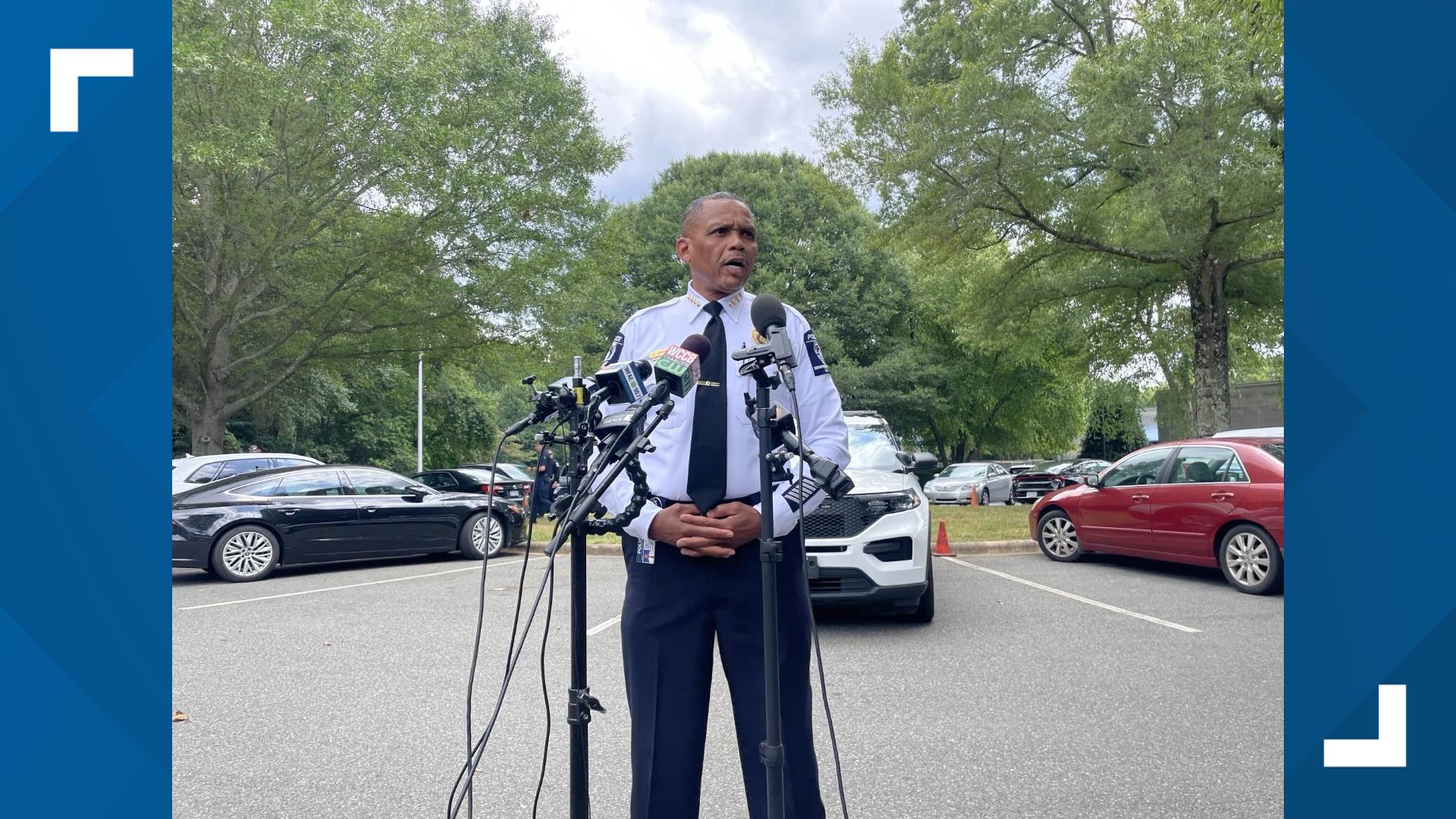 CMPD officer dies by suicide in Charlotte Monday | wcnc.com