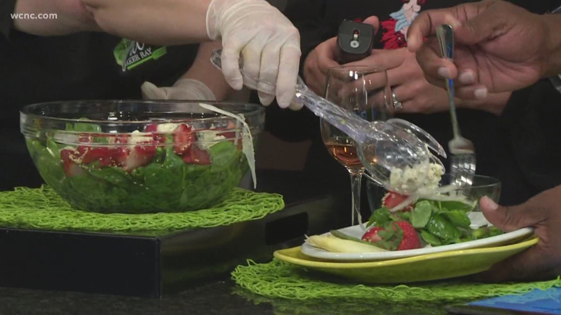 Chef Jill Aker Ray shows us how to throw together a bright salad and make a homemade poppyseed dressing in a Mason jar.