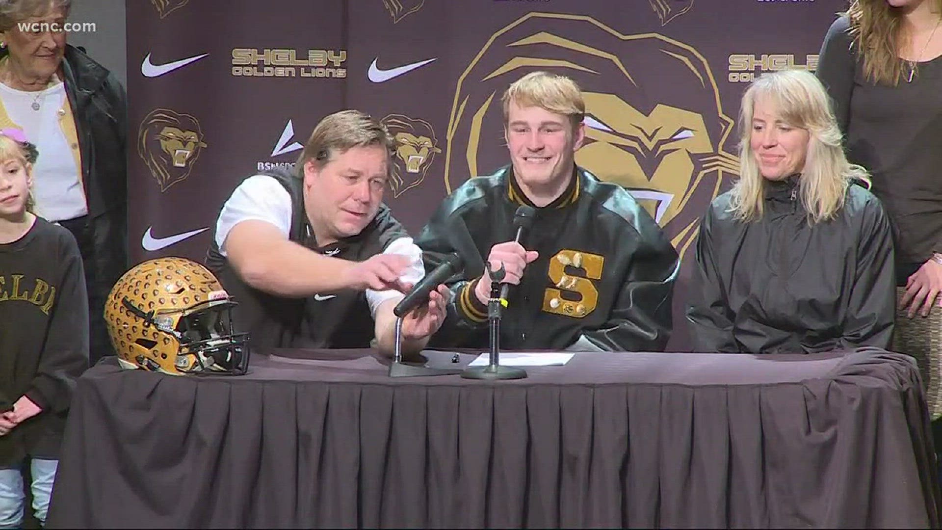 Dax Hollifield, Rick Sandidge and Braheam Murphy talk about their decisions to play at the next level