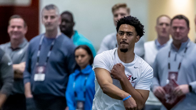 Alabama's Bryce Young throws for NFL teams at pro day