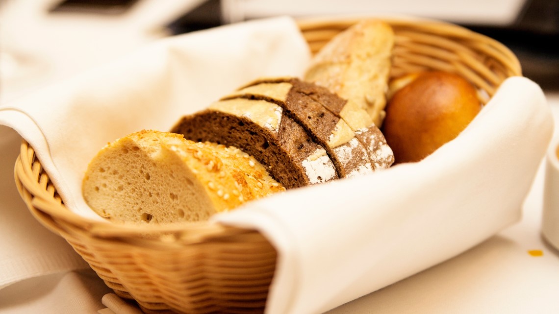 The real reason restaurants give you free bread before a meal