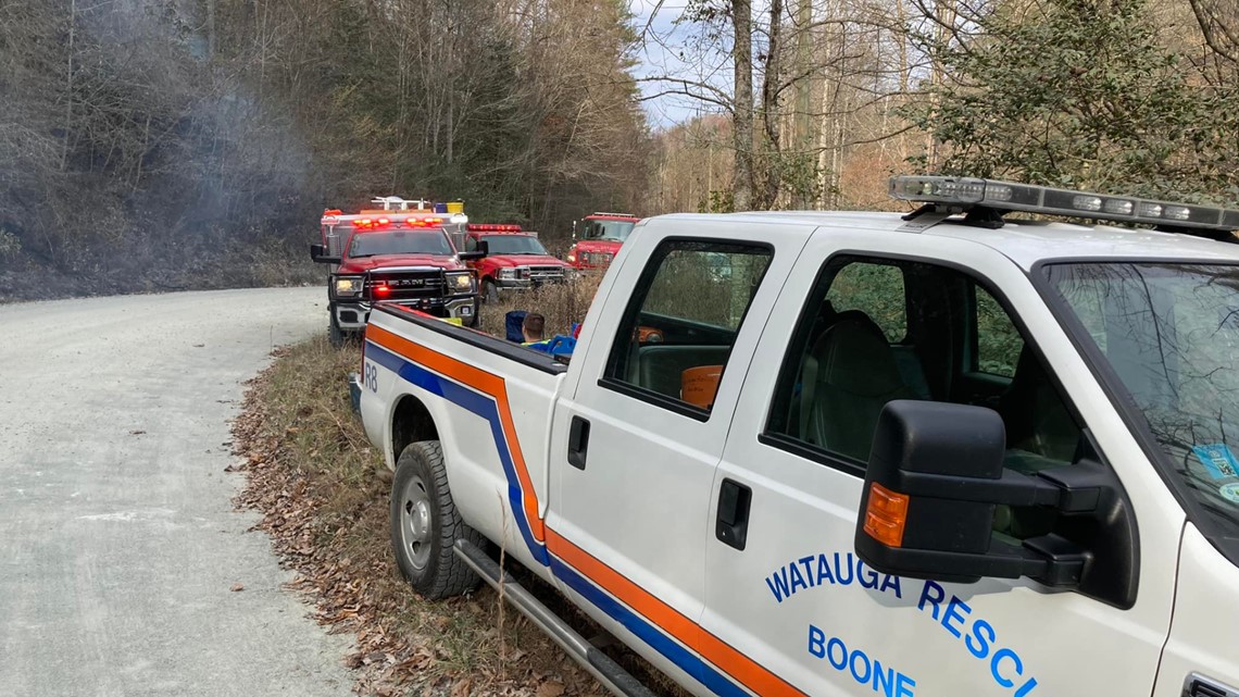 Crews working brush fire in Triplett - Vimarsana News