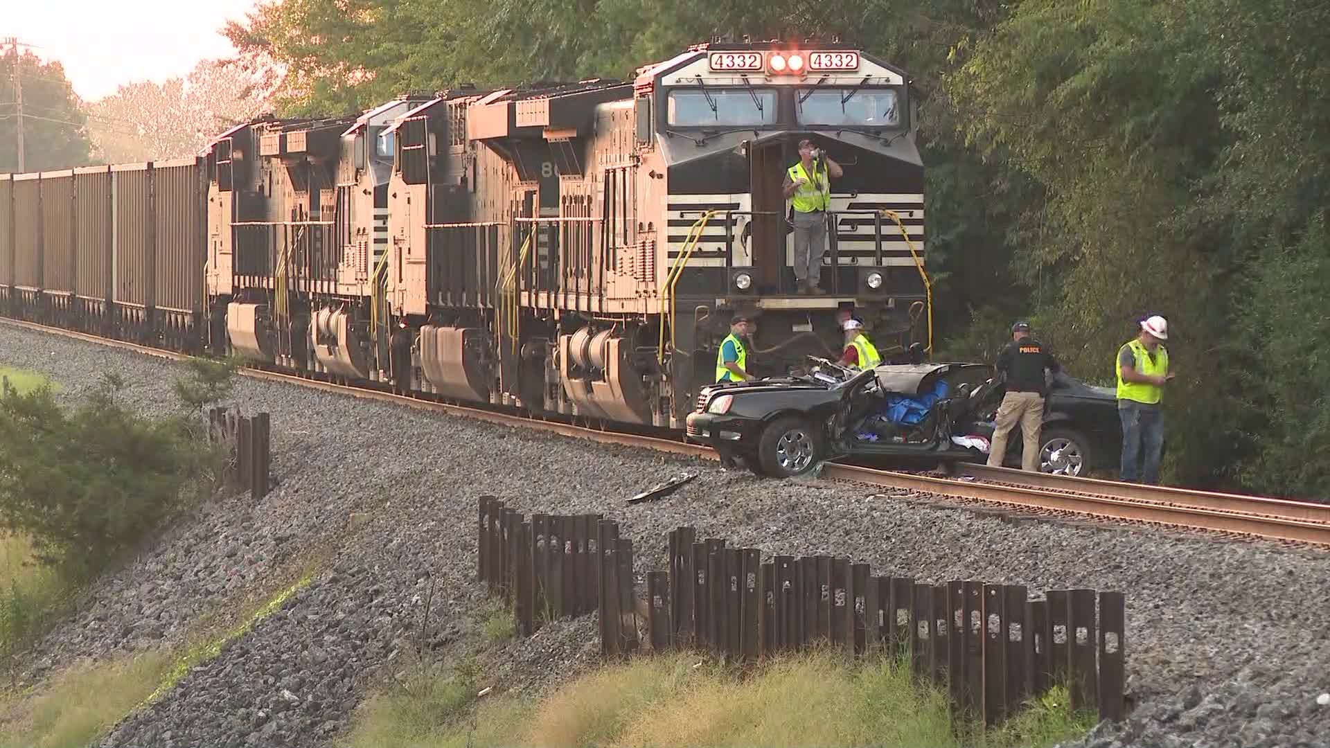 Coverage image for: 1 killed, 2 seriously hurt after Norfolk Southern train hits car in Hickory