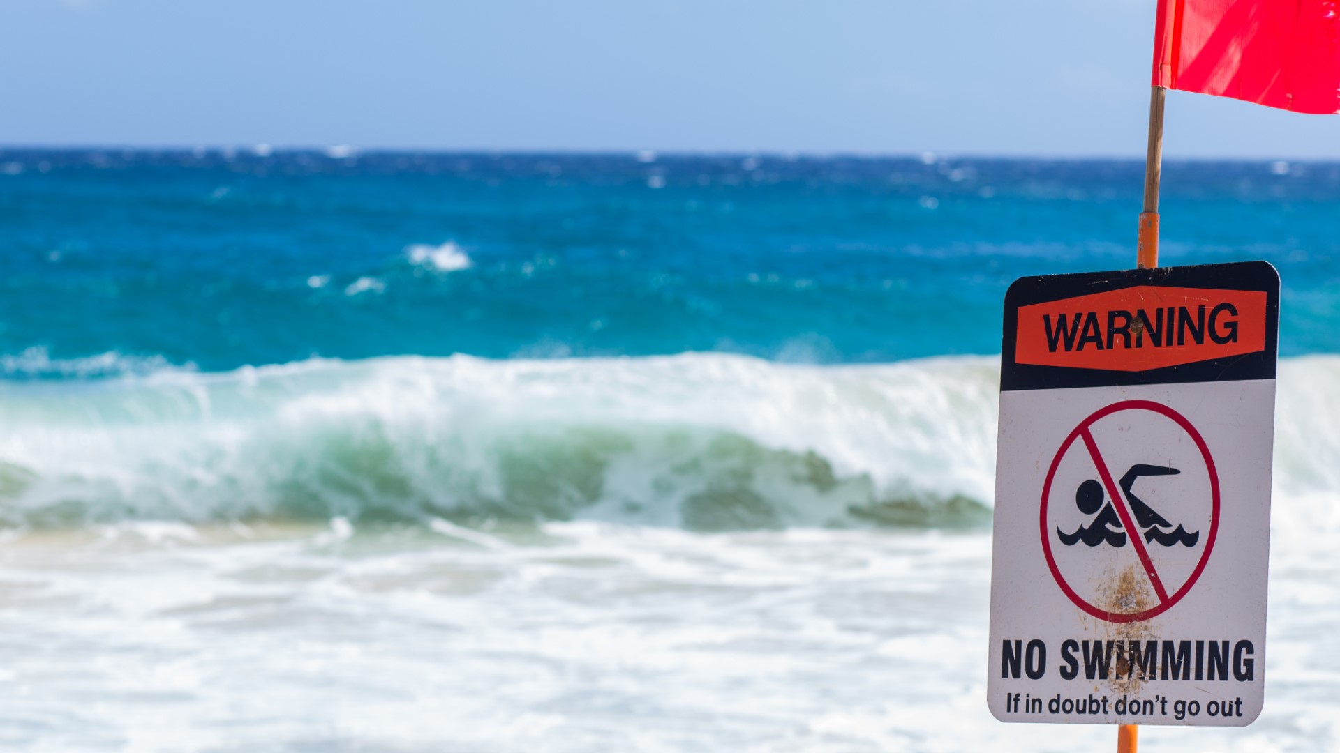 Man drowns, 3 children rescued from NC beach