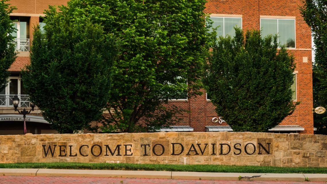 Davidson Main Street construction snarls traffic, squeezes small businesses