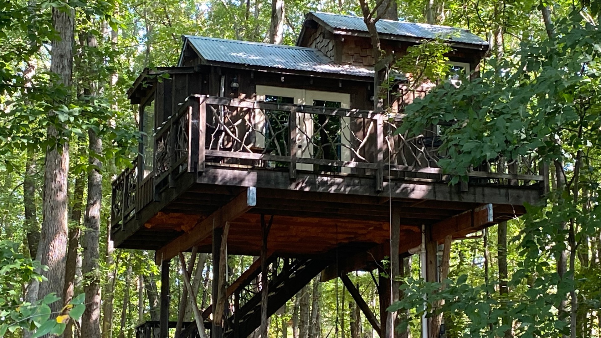 Stay in a Hobbit home or a treehouse in North Carolina