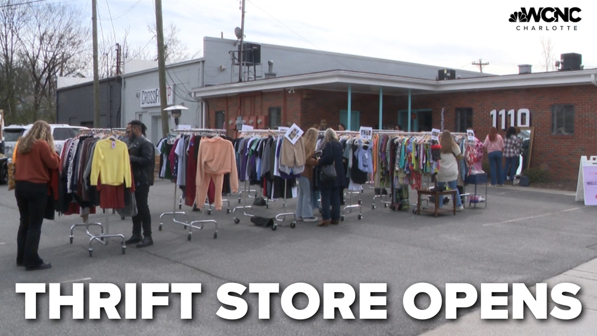 Today was the grand opening of a new thrift store, Thrift Pony. It's located just off Commonwealth Avenue near Independence Boulevard.