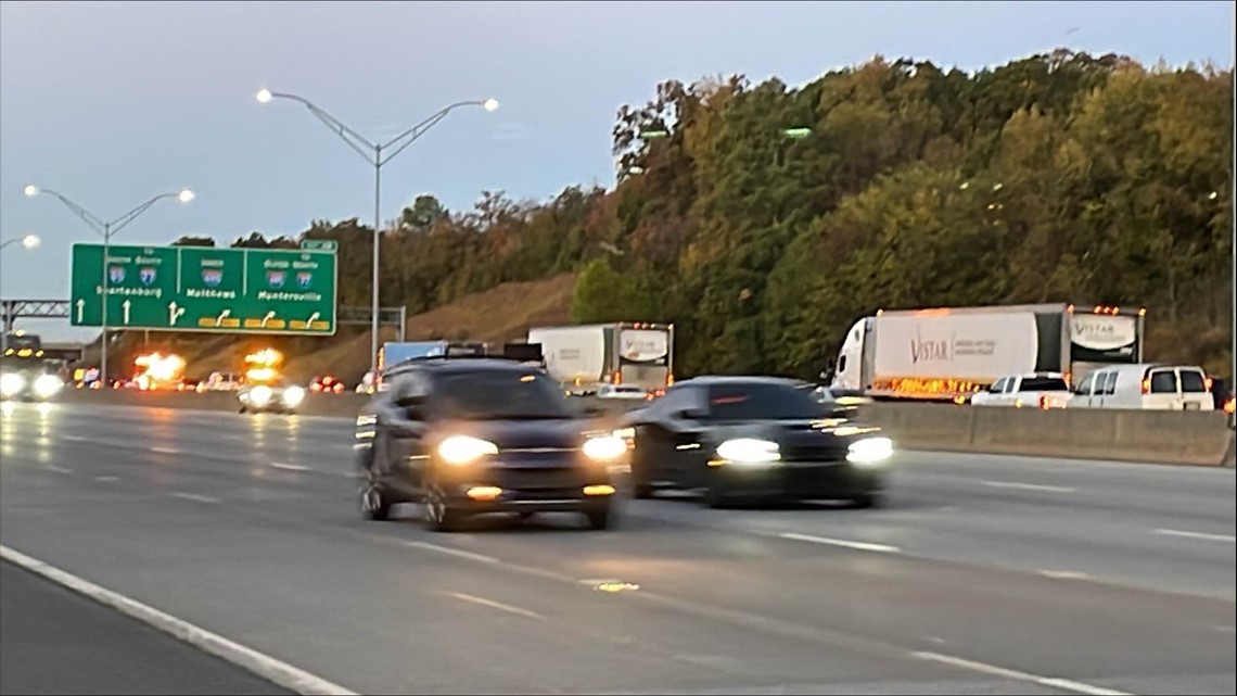 Deadly crash shuts down I-85 for hours in Charlotte, NC | wcnc.com